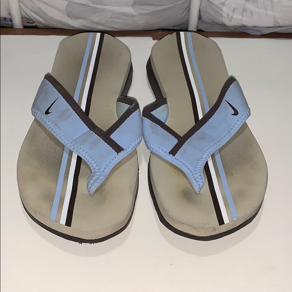 Nike Shoes - Nike flip flops